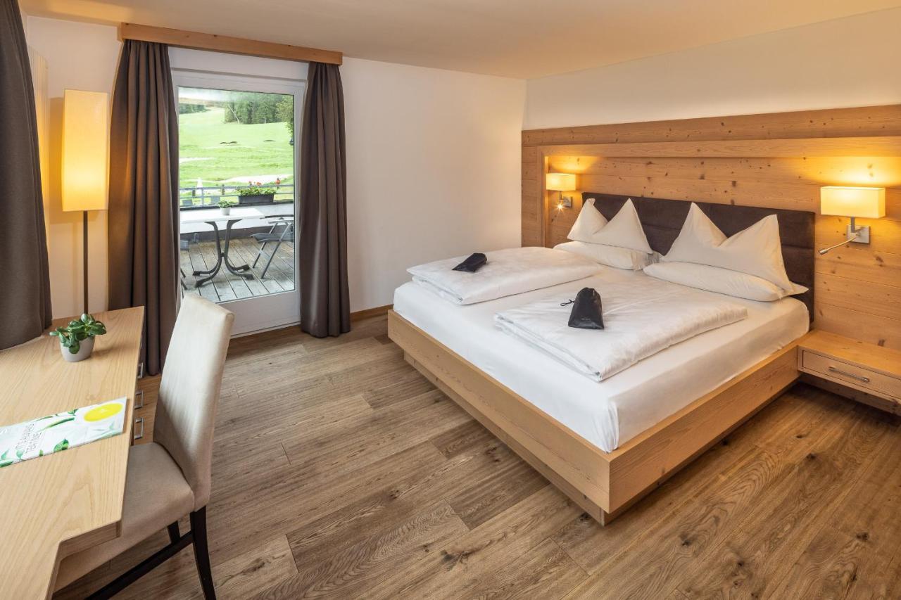 Hotel Sella***S Сельва-ди-Валь-Гардена Экстерьер фото