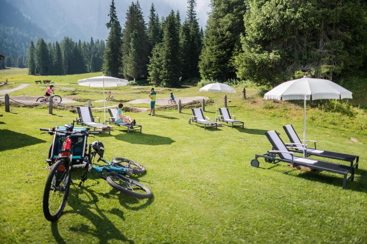 Hotel Sella***S Сельва-ди-Валь-Гардена Экстерьер фото